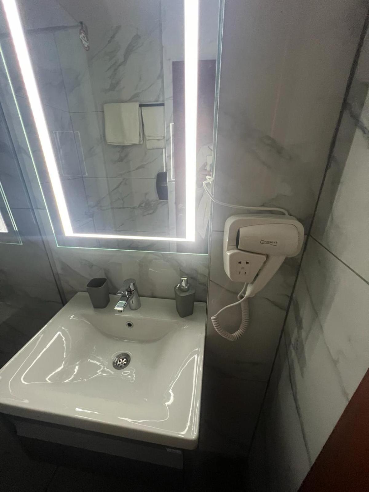 Hotel Reina Bucureşti Eksteriør bilde