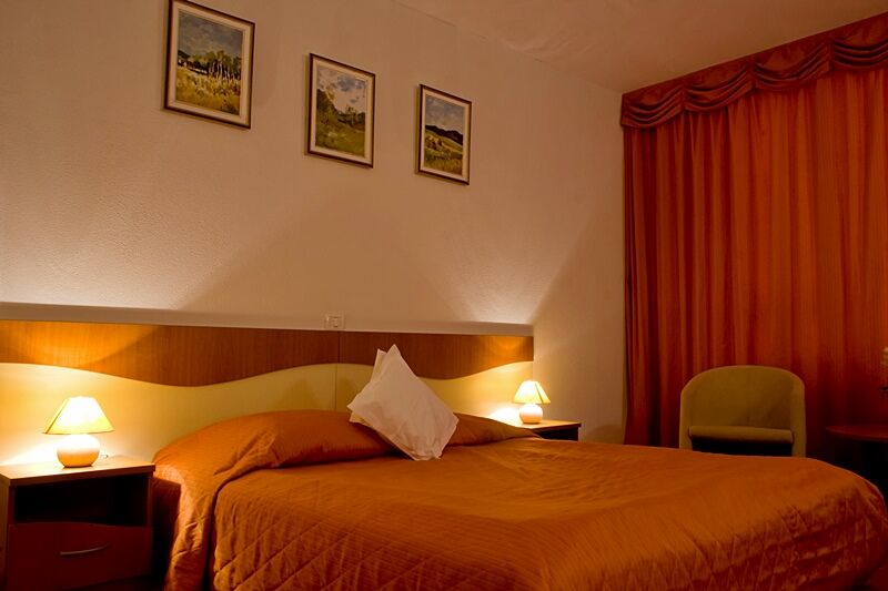 Hotel Reina Bucureşti Eksteriør bilde